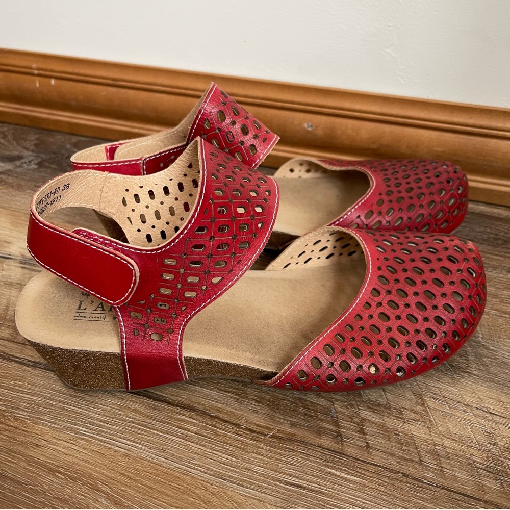 L'Artiste by Spring Step Poppiri Red Leather Sandals EU 38 Hook & Loop